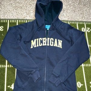 Michigan Size M, champion zip up stitched
